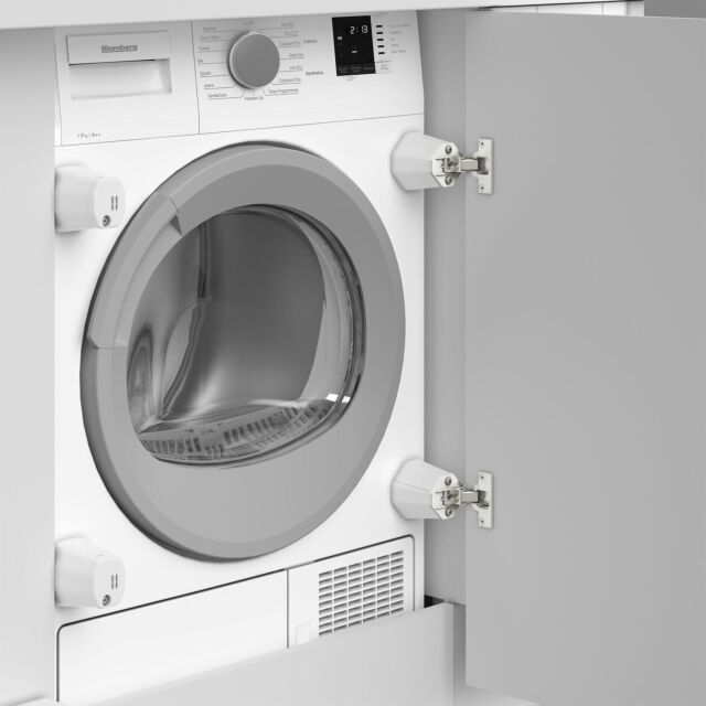 Blomberg LTIP07310 (CIH) 7Kg Integrated Heat Pump Dryer